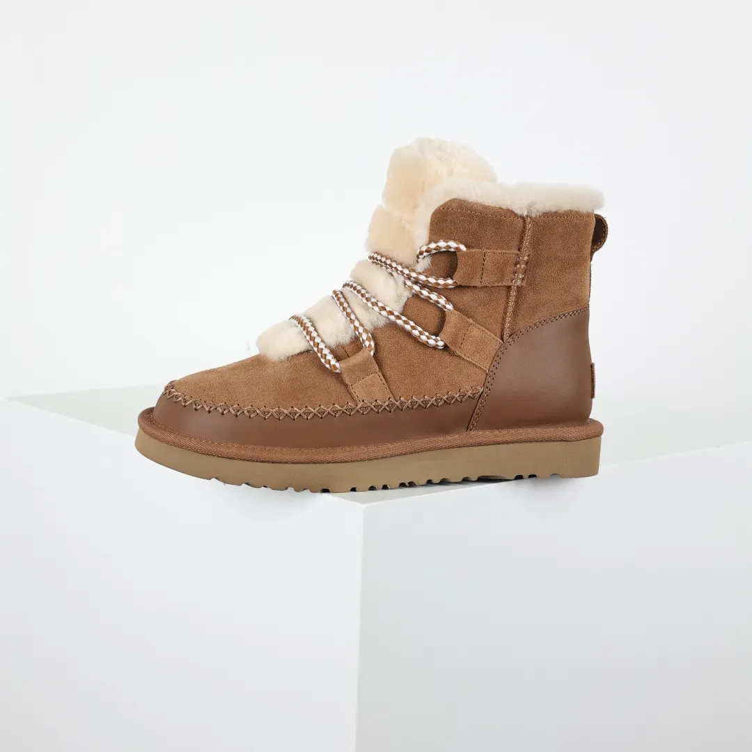 Copywriting price💰720 The core recommendation is good price. The platform’s foreign trade is exclusively for UGG new snow boots 1174574. Produced by the ten-year-old brand shoemaking factory production line. Pay attention to every detail. Longfeng A-grade genuine sheep fur is integrated. It is built in full compliance with the ZP process. Size: 35 36 37 38 39 40